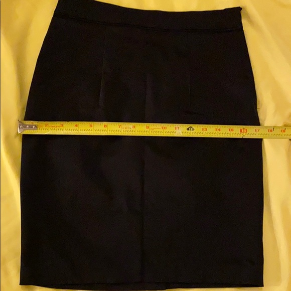 H&M skirt in black color/ size 34 /polyester m - Picture 11 of 11